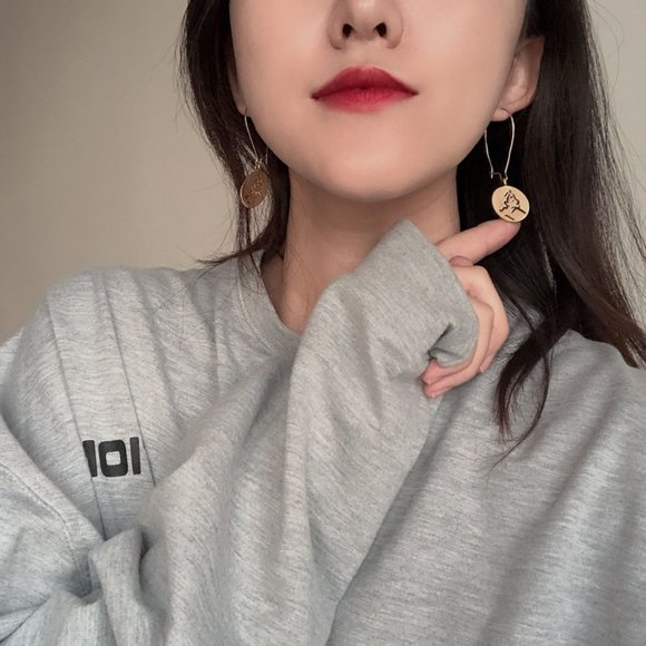 Art Face Hook Earrings - Picture 7 of 8